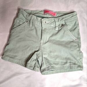 Girls YMI Mint Green Shorts Size 8 – Stylish Summer Essential! 🌿